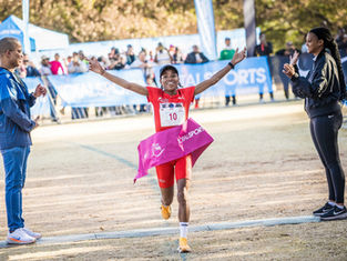 Xaba dominates the field at the Totalsports Women’s Race in Joburg