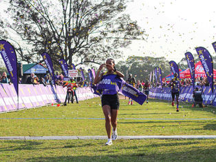 Tebello Ramakongoana and Neheng Khatala excel at the Hollywood Durban 10km
