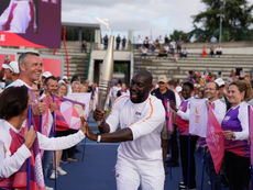 Stage 64 – Olympic Torch Relay – Starting the week with pomp and circumstance in Essonne!