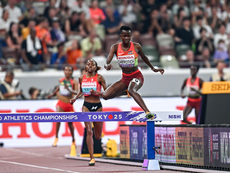 Cherotich takes leap of faith to break steeplechase championship record in Tokyo