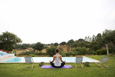 yoga no monte do areeiro.png