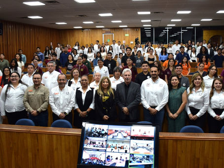 Entrega la UAT becas de excelencia y labor humanista a sus estudiantes