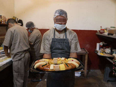 CEDES Victoria invita a la población a adquirir Rosca de Reyes elaborada por PPLs