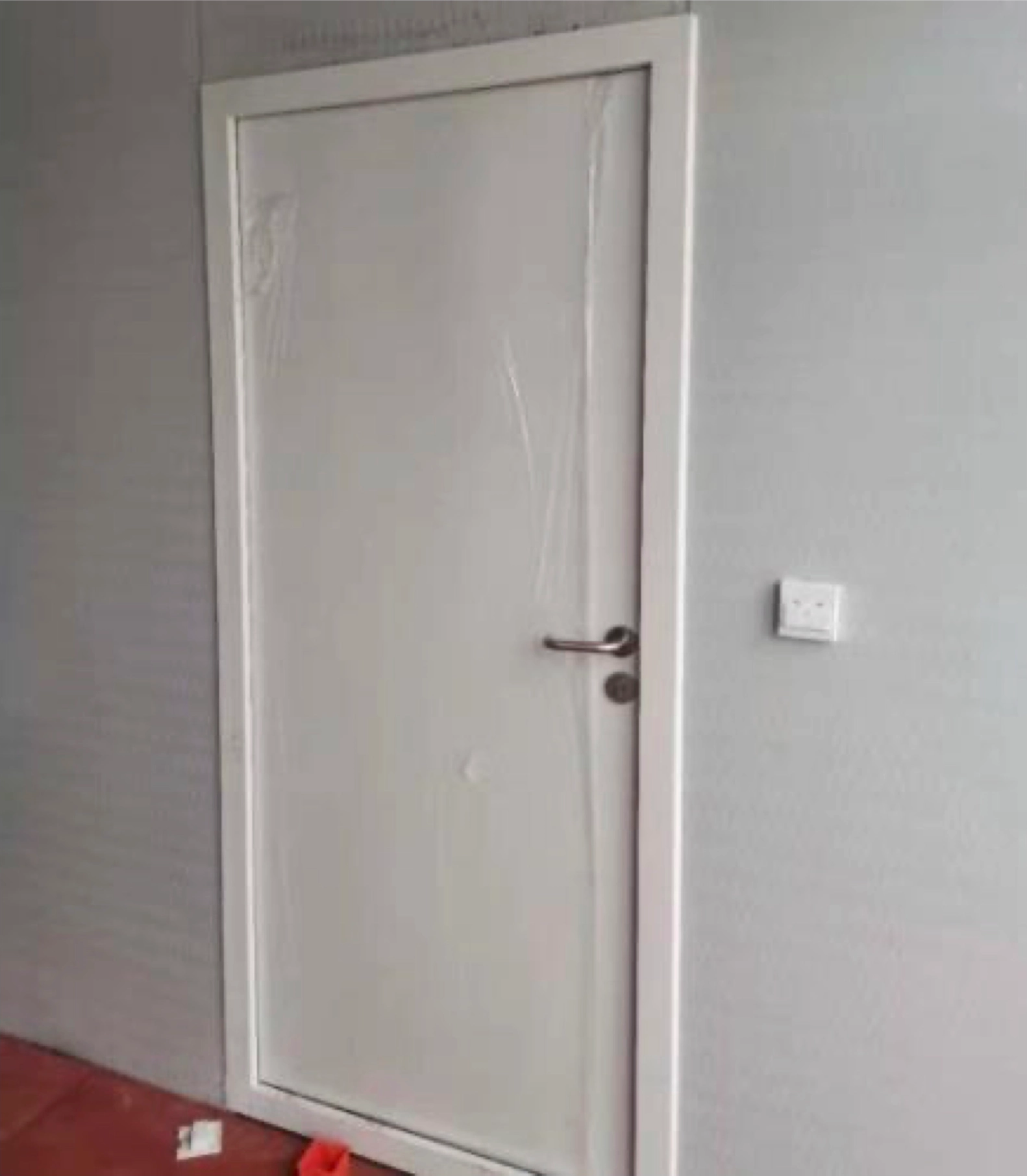 windows-doors-accessories-steel-door-1.webp