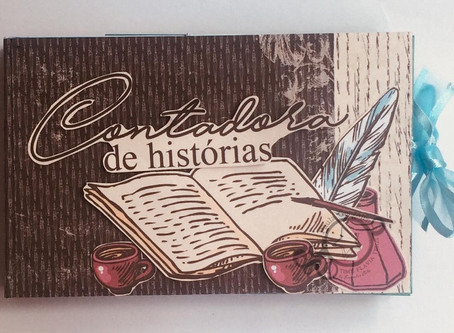 Mini Álbum Contadora de histórias