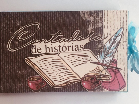 Mini Álbum Contadora de histórias