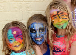 CREATIVE Hair and Makeup