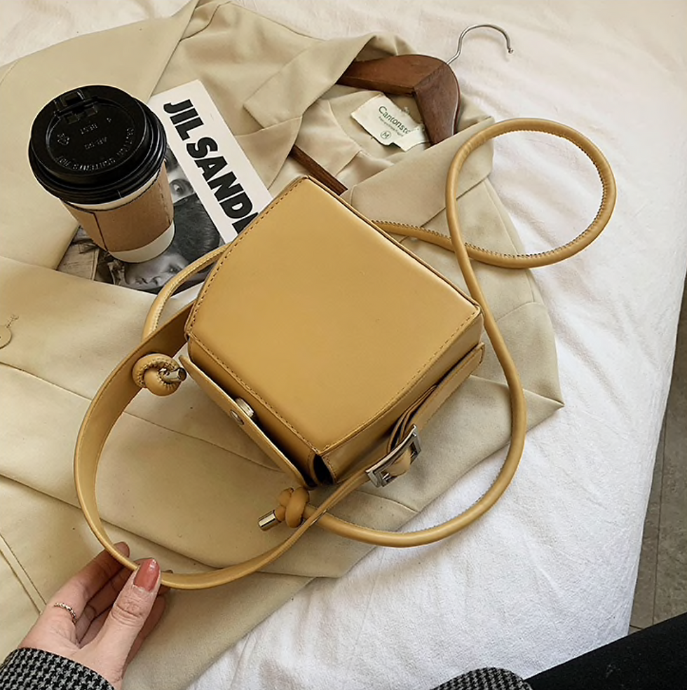 Thumbnail: Women's Boxy Faux Leather Shoulder Bag