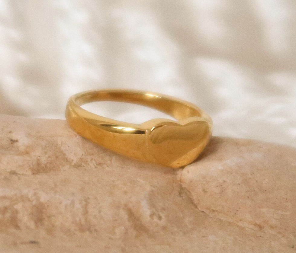 Thumbnail: Women's Signet Heart Ring