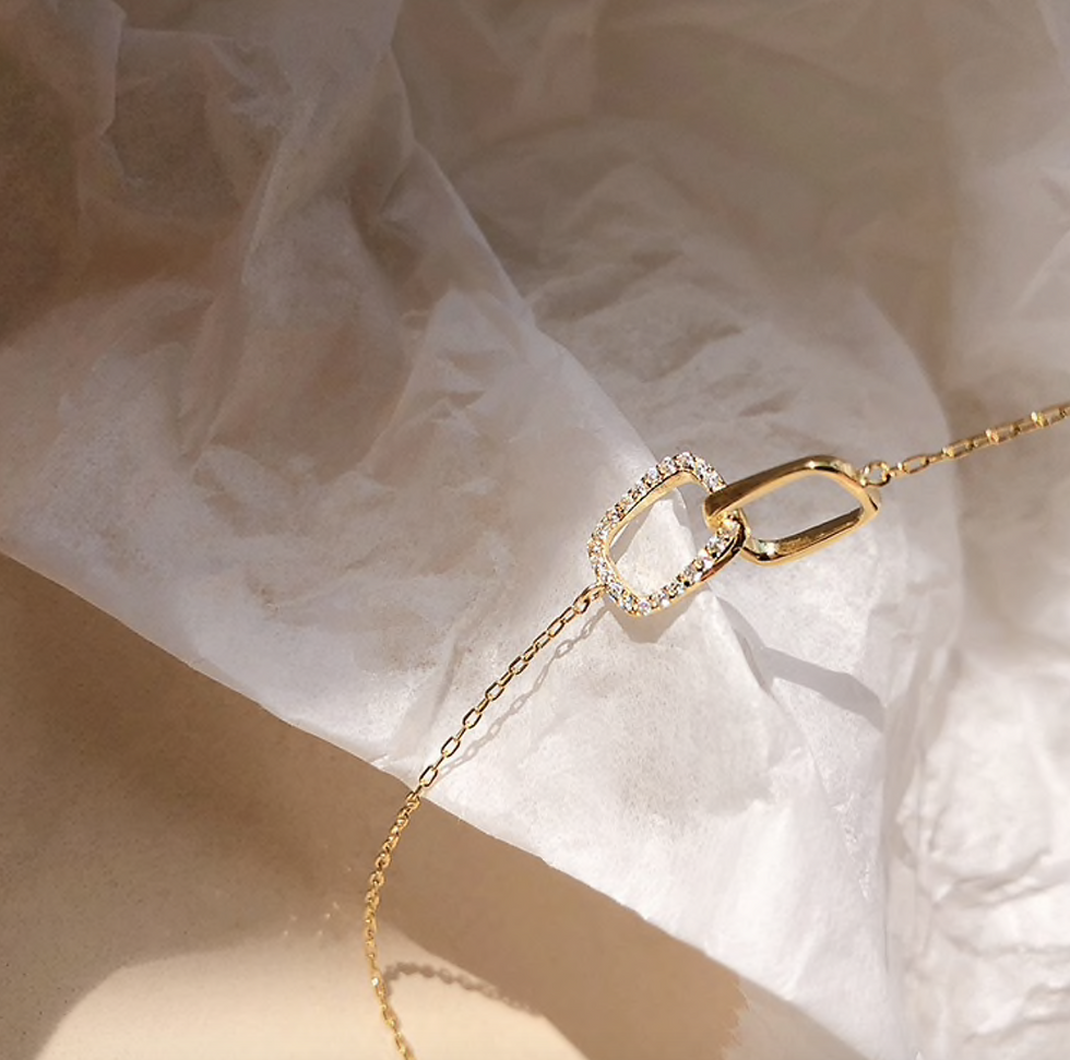 Thumbnail: Women's Elegant Interlock Pendant Necklace