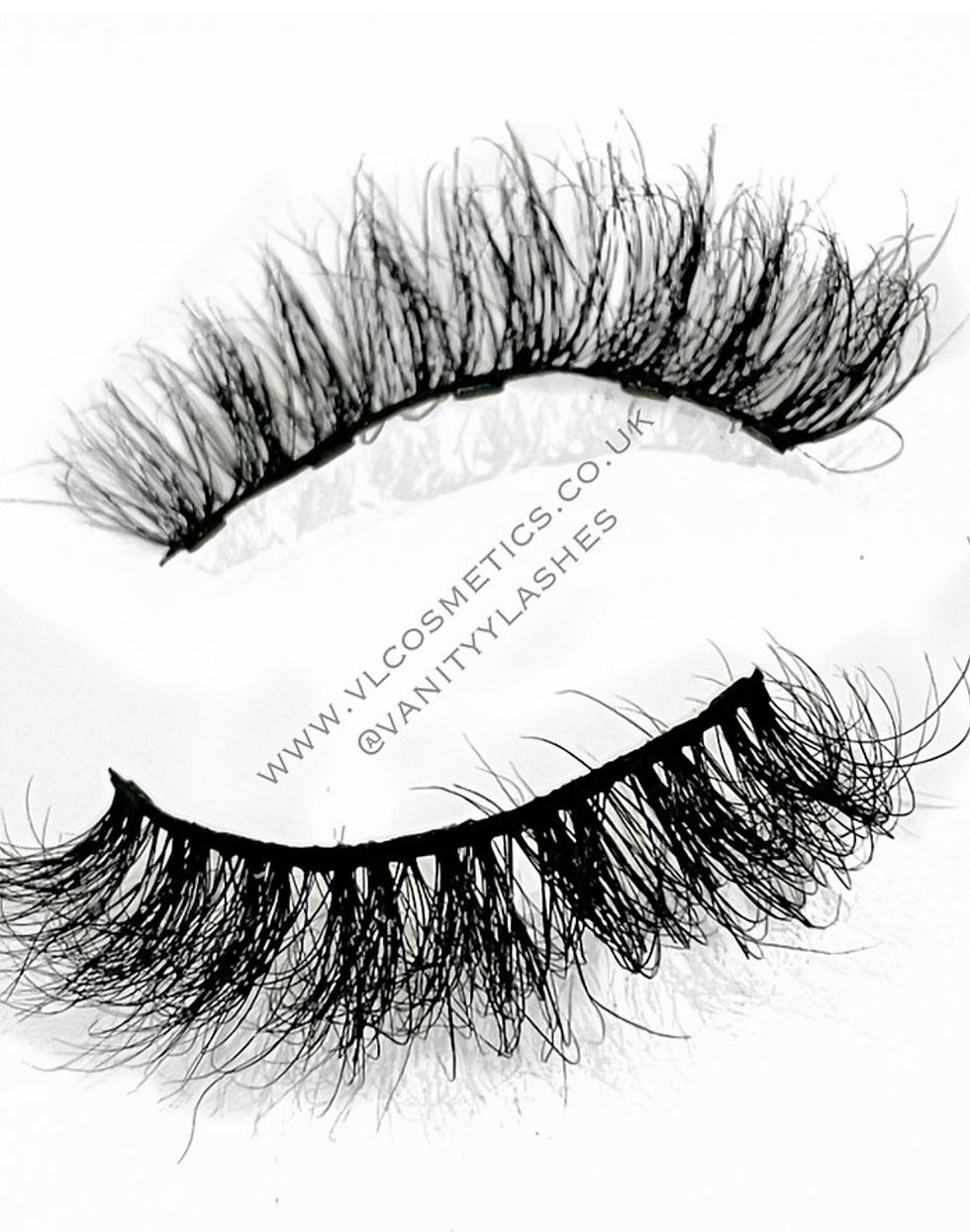 Thumbnail: Twirl Lash