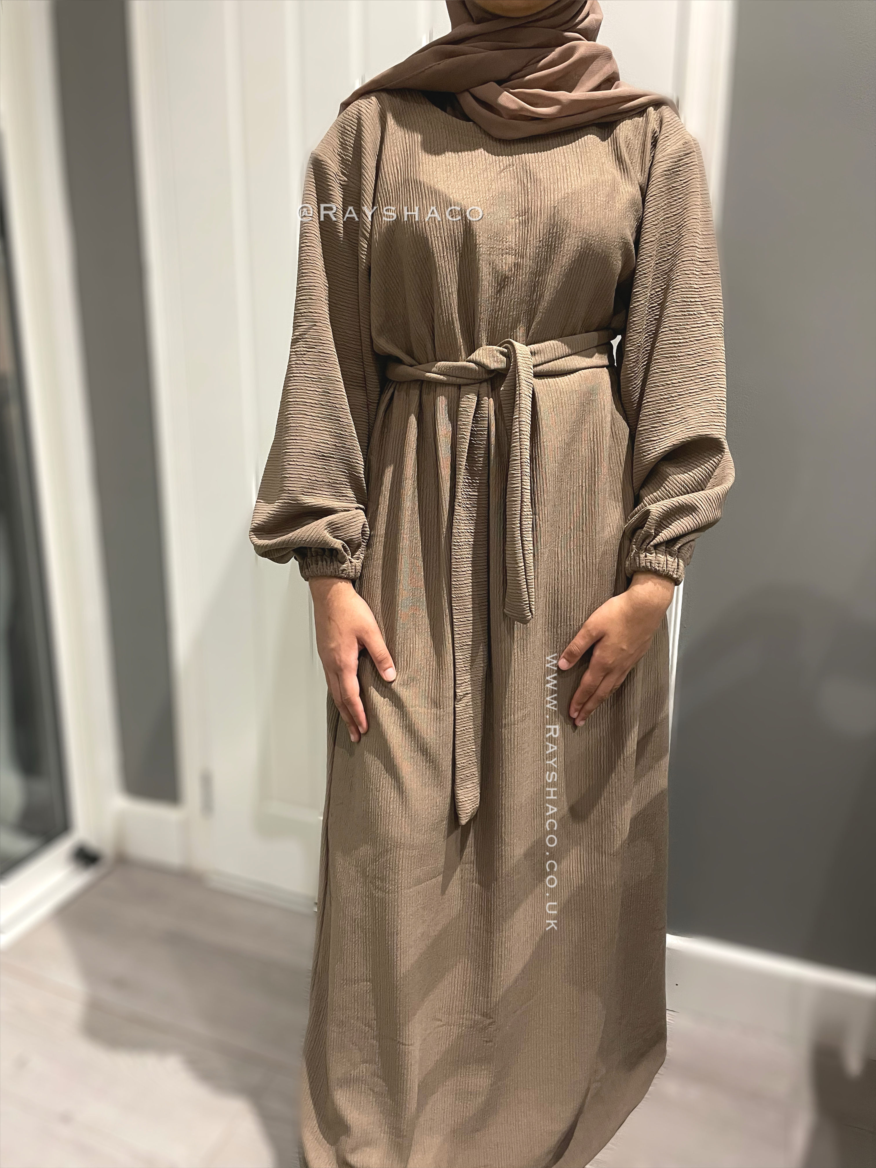 Iqra Abaya - brown