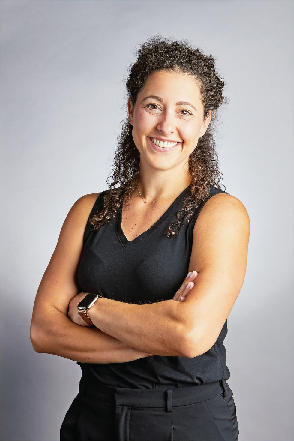 HeadShot_LaurenKaratanevski_02.jpg