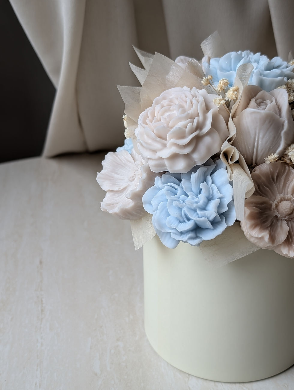Miniaturbild: Bloom ,,azure" - handgegossen aus Rapswachs