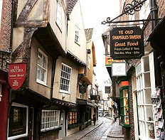 900px-View_of_the_Shambles,_York.jpg