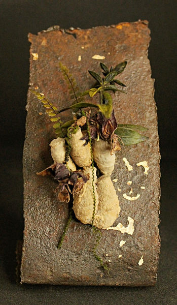 sculpture métal et végétale