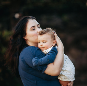 הורות יחידנית והנקה