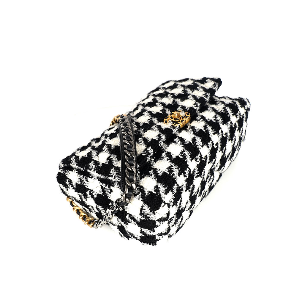 Thumbnail: Chanel  19 Handbag in Two-tone Tweed