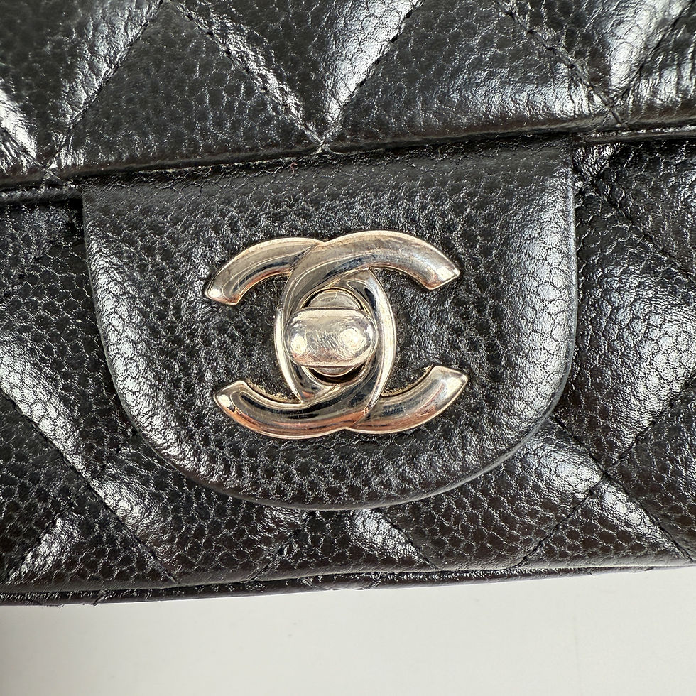 ภาพขนาดย่อ: Chanel  Classic mini 7 caviar Bag