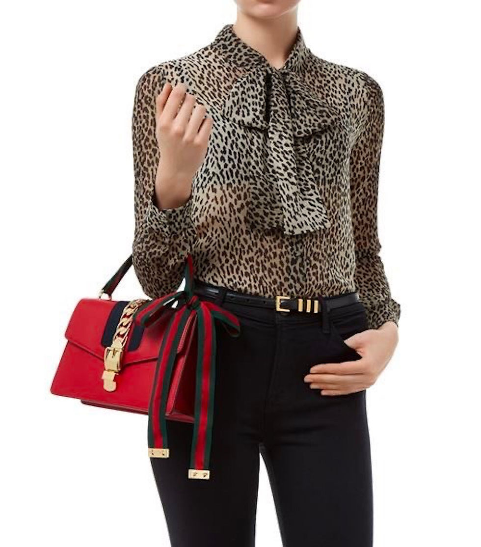 ภาพขนาดย่อ: Gucci Sylvie Small Shoulder Bag in Red