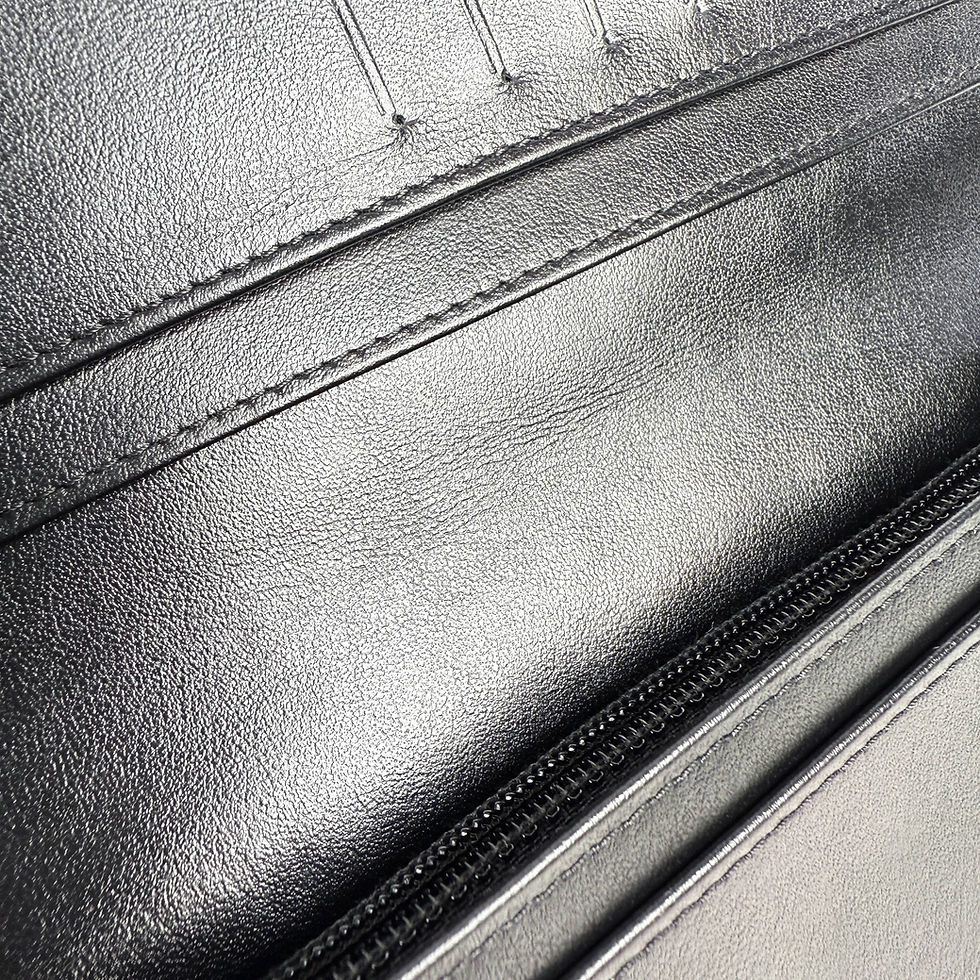 Thumbnail: CHANEL  Boy Wallet Bi-fold caviar & Ruthenium-Tone Metal