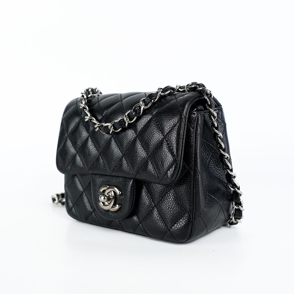 ภาพขนาดย่อ: Chanel  Classic mini 7 caviar Bag