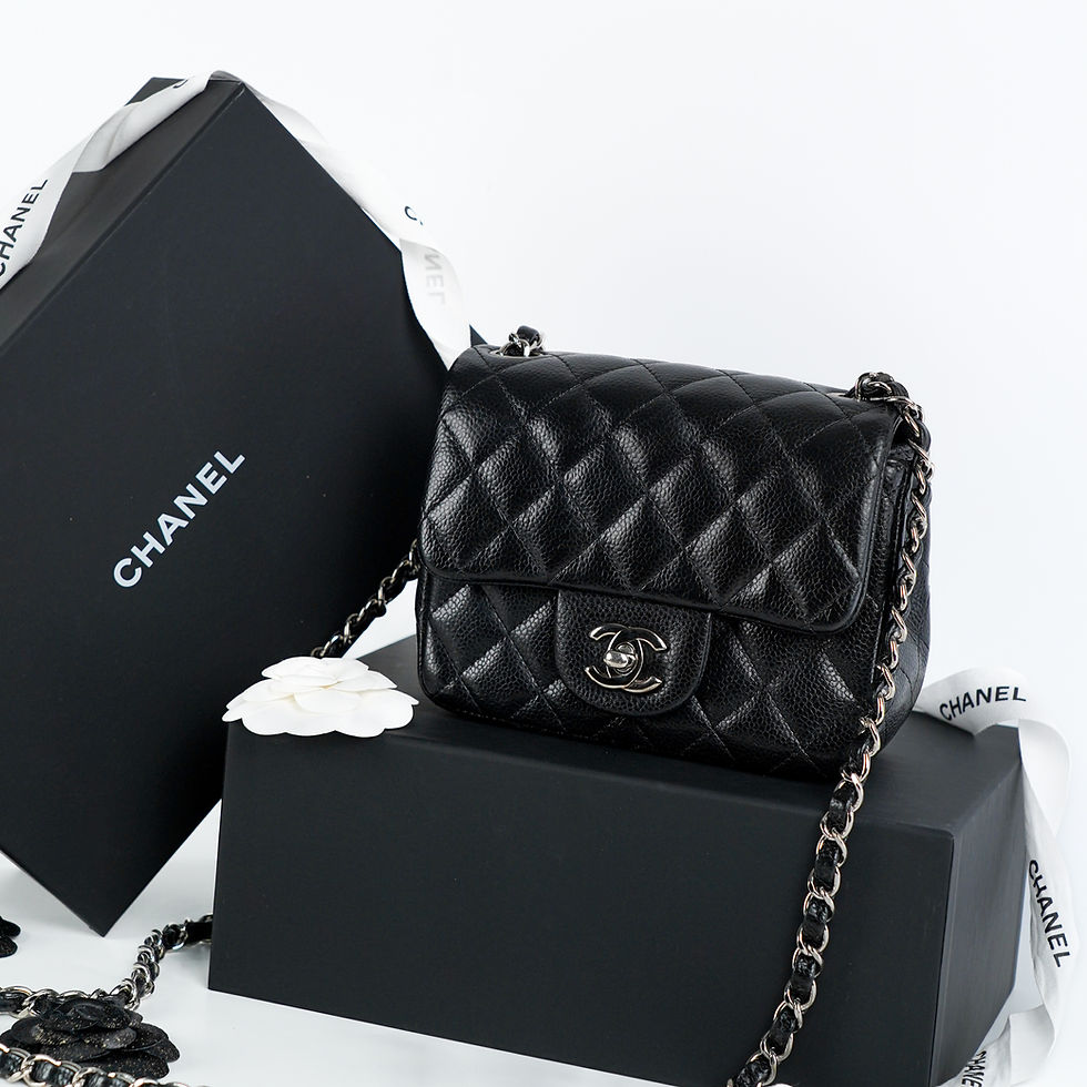 ภาพขนาดย่อ: Chanel  Classic mini 7 caviar Bag