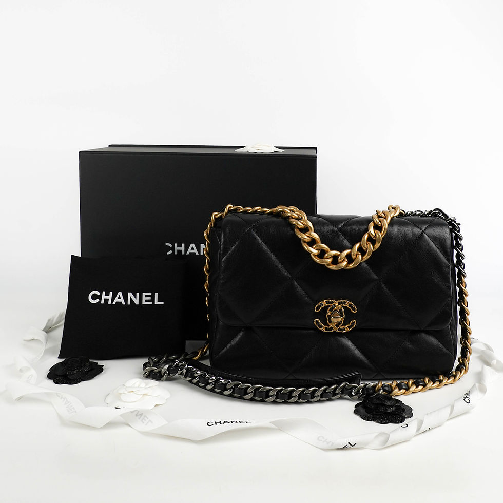 ภาพขนาดย่อ: Chanel  19 Flap 30 Lambskin bag Full set