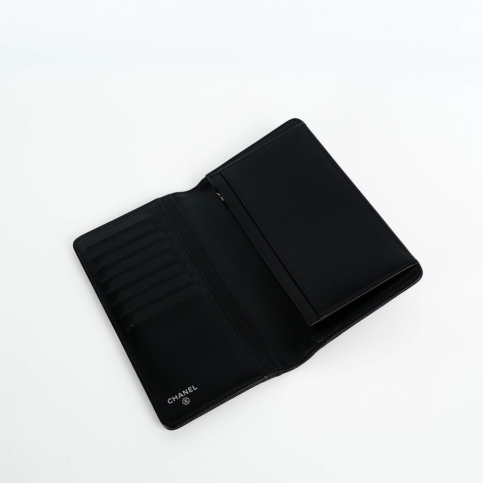 Thumbnail: CHANEL  Boy Wallet Bi-fold caviar & Ruthenium-Tone Metal