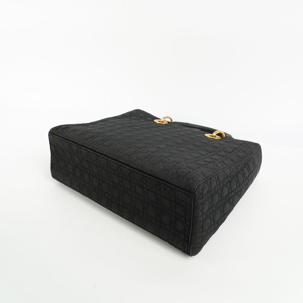 ภาพขนาดย่อ: Christian Dior  Lady Dior Canvas Bag