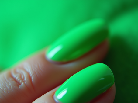 Top Fashion-Forward Press-On Nail Trends