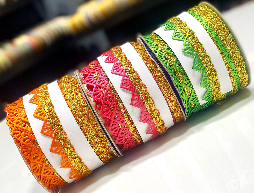 Miniature : Scallop Satin Cutwork Trim