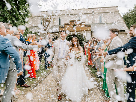 bride and groom confetti