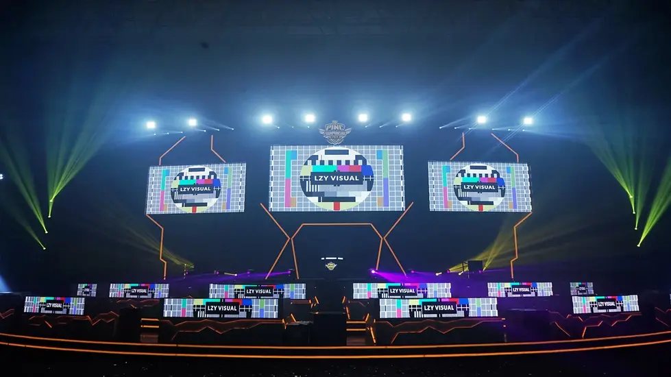 Konsep visual stage dari LZY pada event PINC 2019
