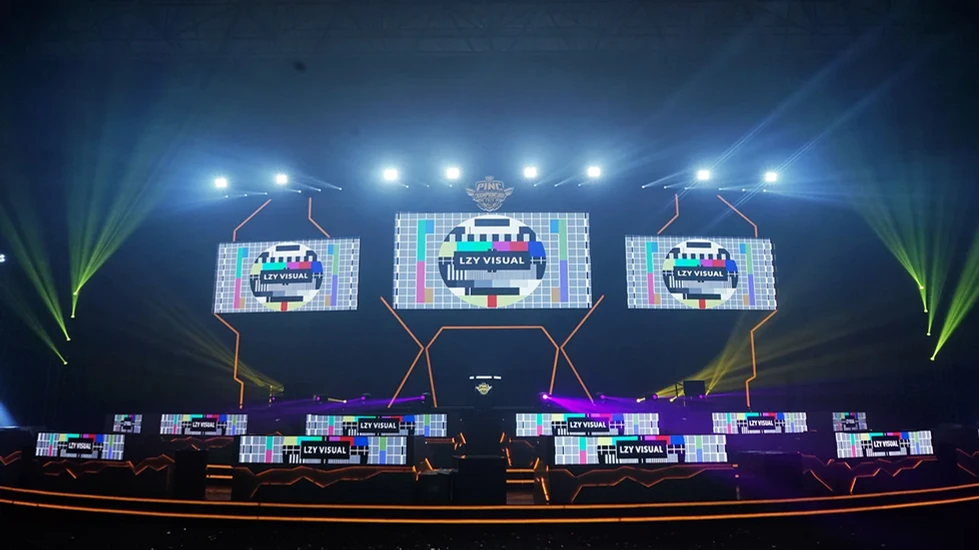 Konsep visual stage dari LZY pada event PINC 2019