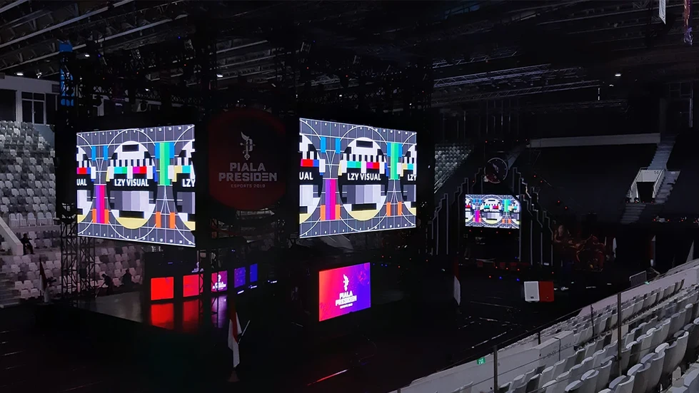 Visual Stage oleh LZY pada Piala Presiden Esports 2019