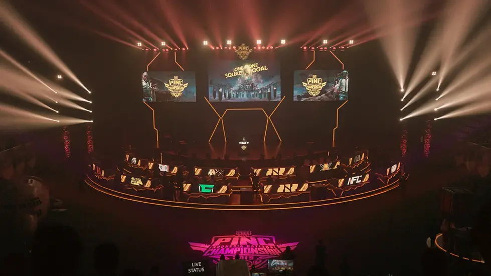 Konsep visual stage dari LZY pada event PINC 2019