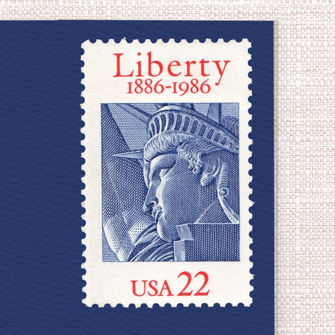 22¢  Statue of Liberty - Pack of 25 unused stamps from 1986