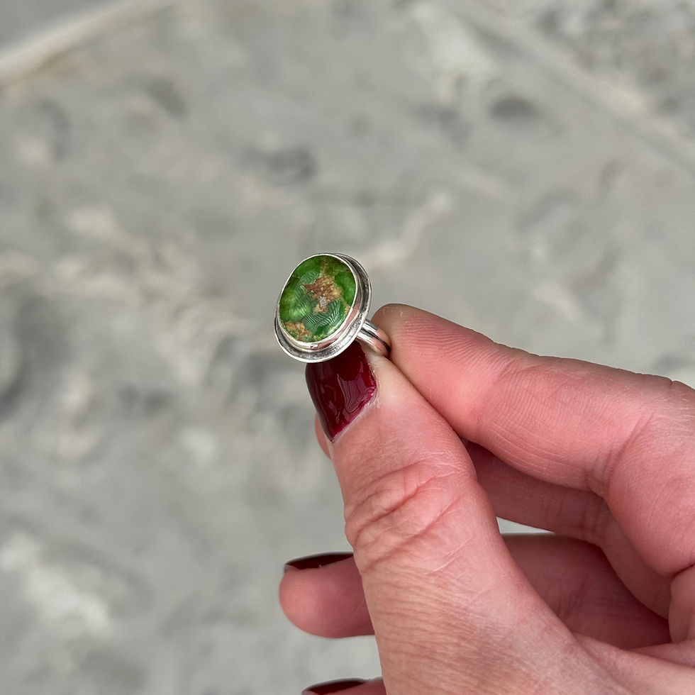 Thumbnail: Sonoran Gold Oval  Shadow - Size 5.25