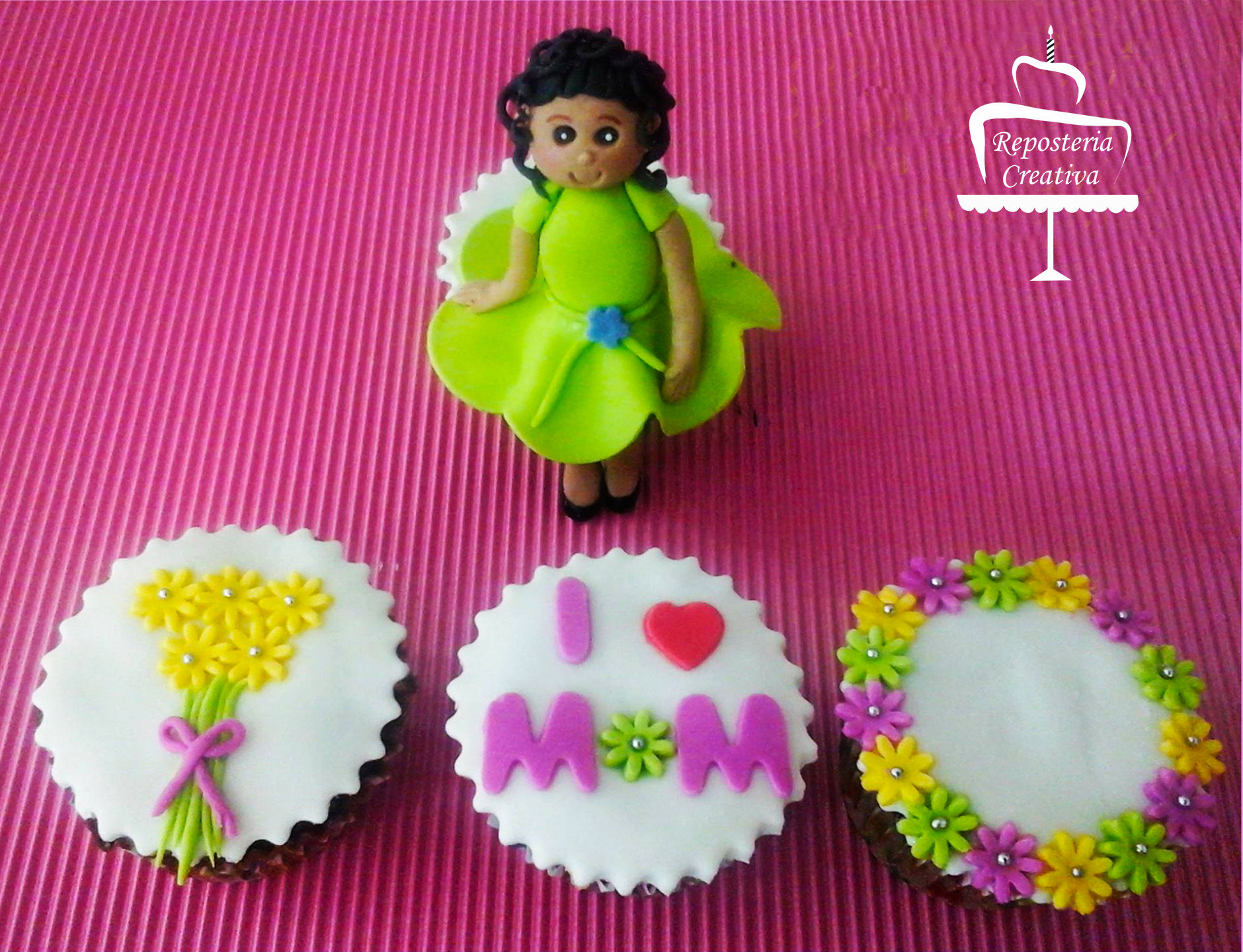 Arreglo de cupcakes dia de la madra