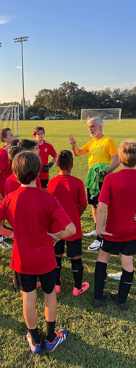 Youth players participating in Futeballer’s elite soccer training camp in Portugal with UEFA-licensed coaches
