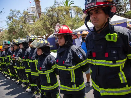 Gobernador Ricardo Díaz Invierte más de $2.900 Millones en Nuevos Equipos para Bomberos