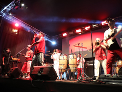 Celebración del Día de la Madre en Antofagasta con Música y Emprendimiento Local