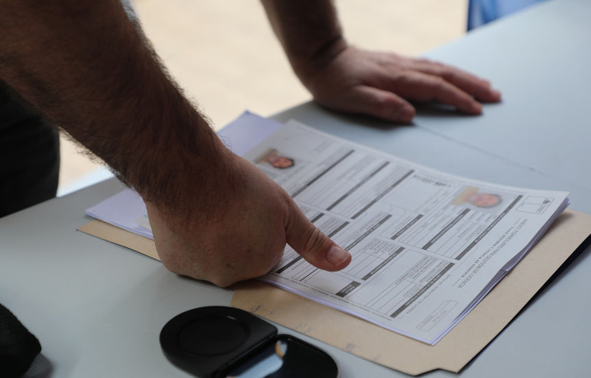 Municipios de Las Condes y Antofagasta coinciden en dificultades con el nuevo sistema digital de licencias de conducir impuesto por el Gobierno