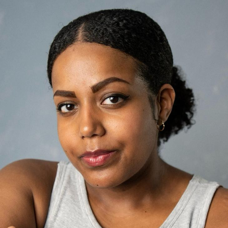 Johnae Headshot.jpeg