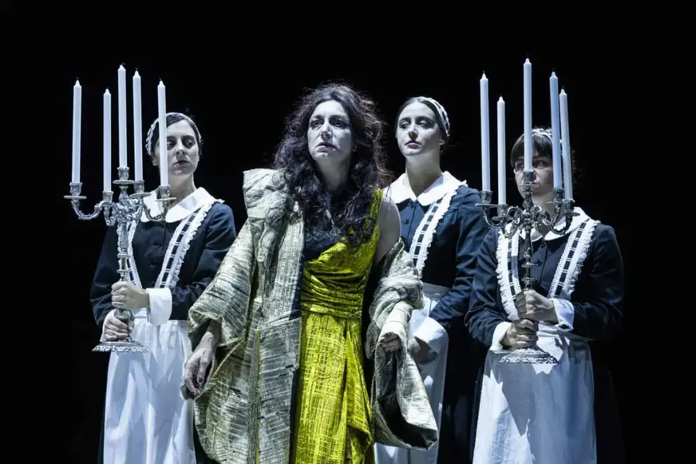 elettra-regia-di-serena-sinigaglia-ph-serena-serrani-foto5-1024x683