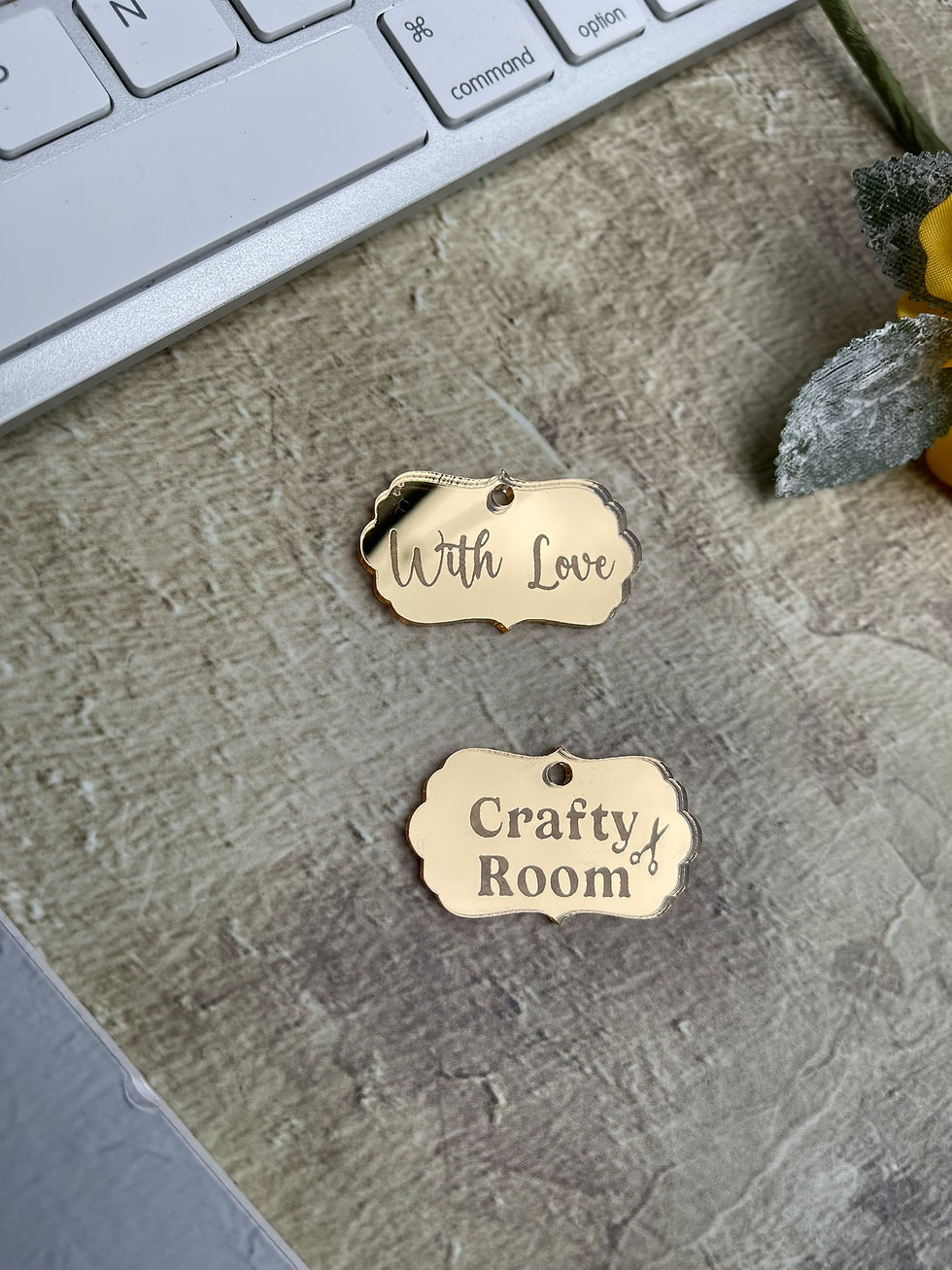 Personalised Acrylic Vintage-Style Sewing Tag | "Crafty Room" Engraved |