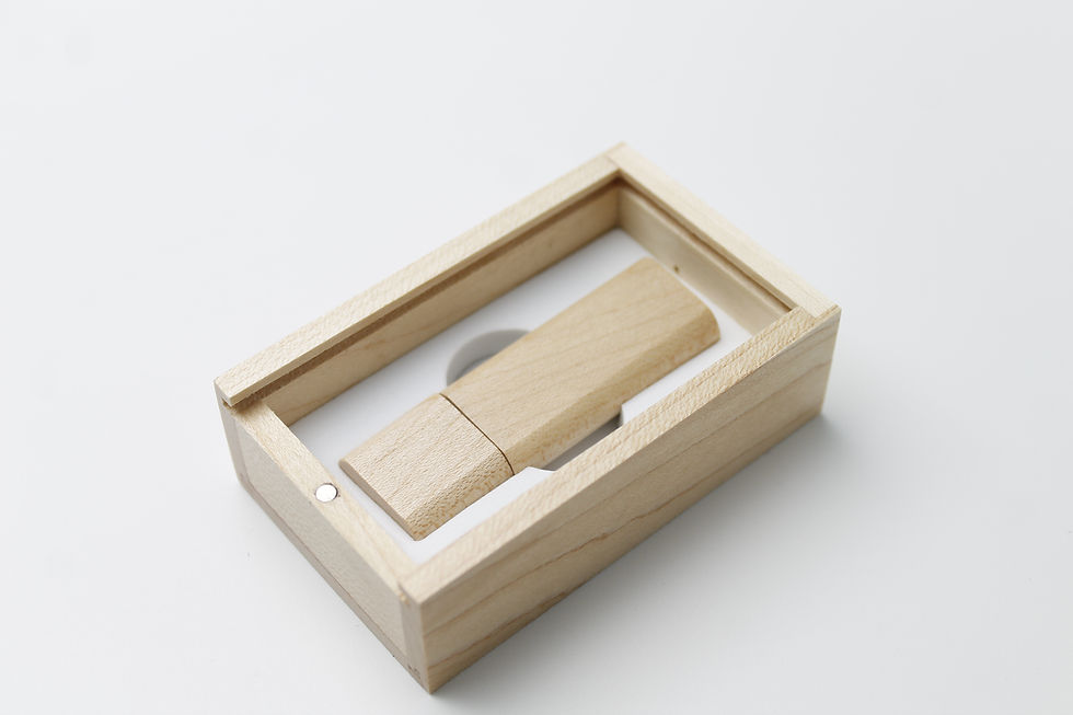 Thumbnail: Wooden usb and box