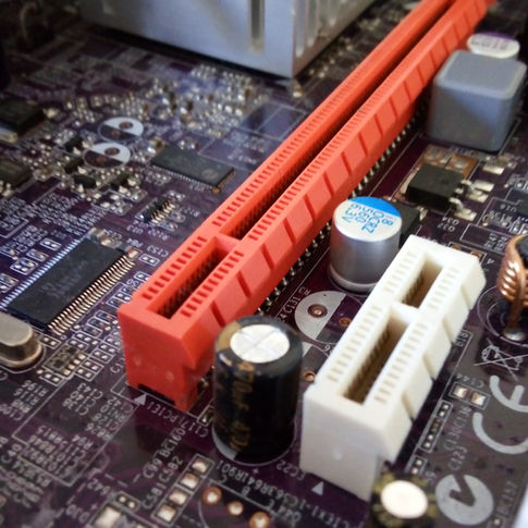 Hardware: Interface PCI Express - APLICAÇÕES