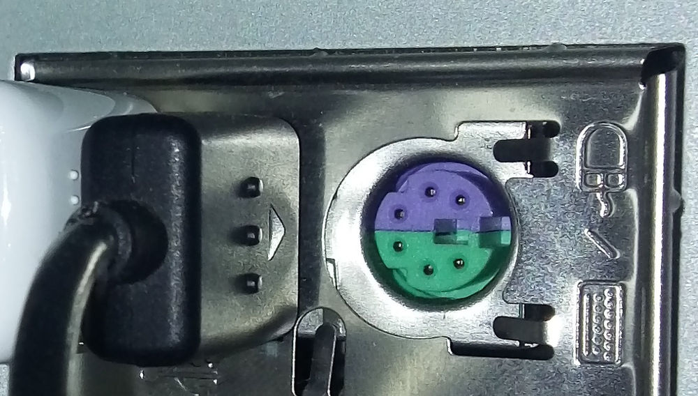 Hardware A interface PS/2